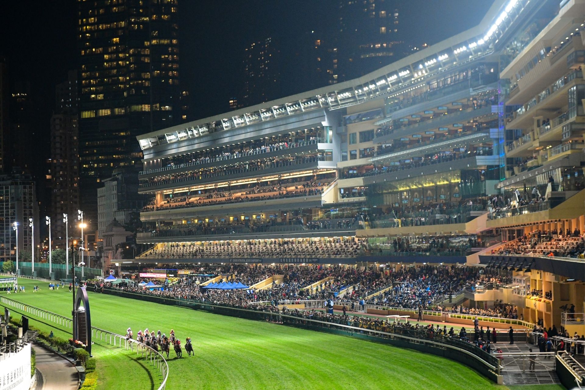 Happy Valley Tips & best bets for today 15/09/21